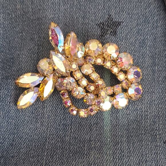 Vintage Statement Brooch Gold Tone with Aurora‎ Borealis Prong Set Stones Bling - Picture 7 of 14